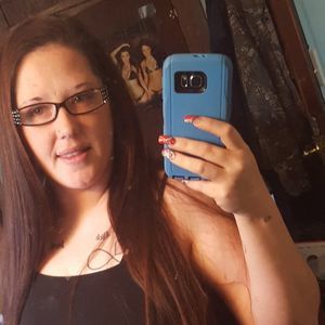 Meet your Posher, Desiree